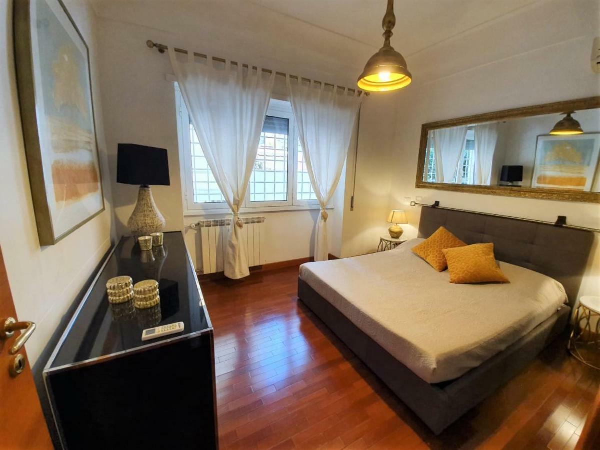 Roman Holidays - Flat Close To St Peter * Roma